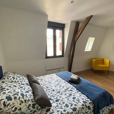 Le Muselet Hotel *